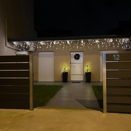 Ria'S Gardenview Apartment Ioannina Exterior foto