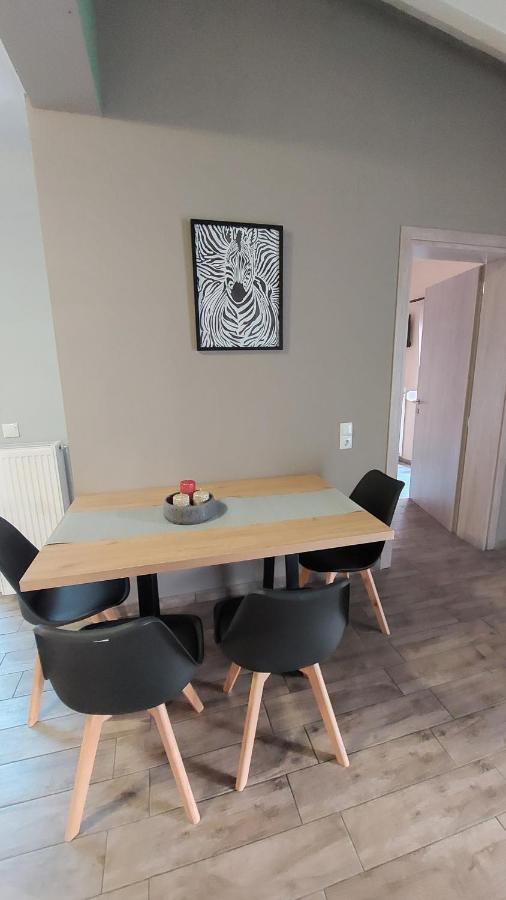 Ria'S Gardenview Apartment Ioannina Exterior foto